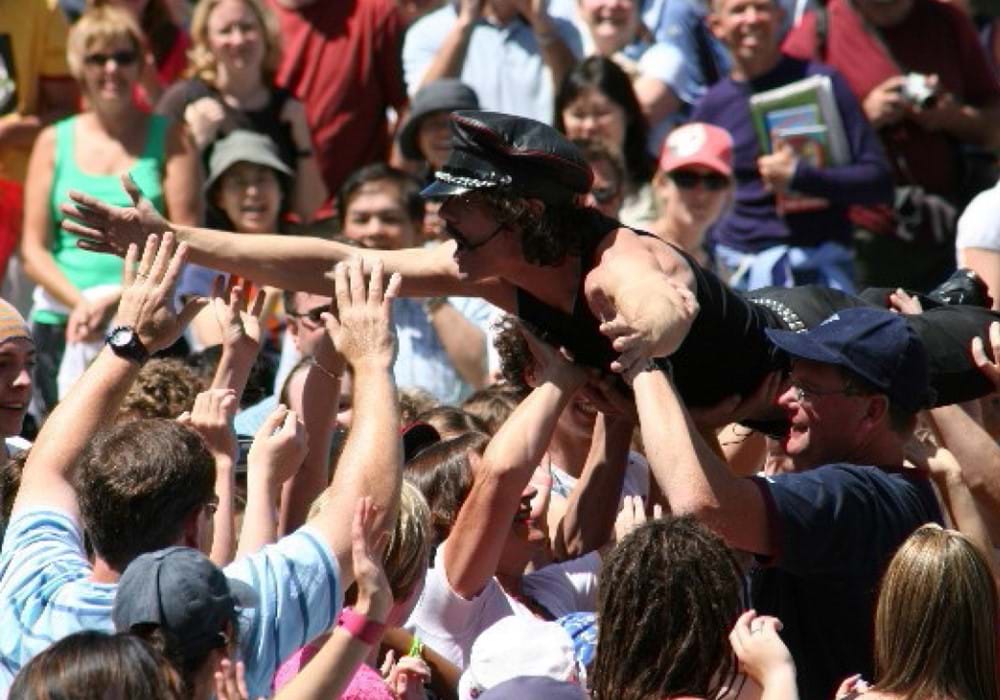 Retrospective Exhibition: A Bit of Buskers (25 years) gallery image