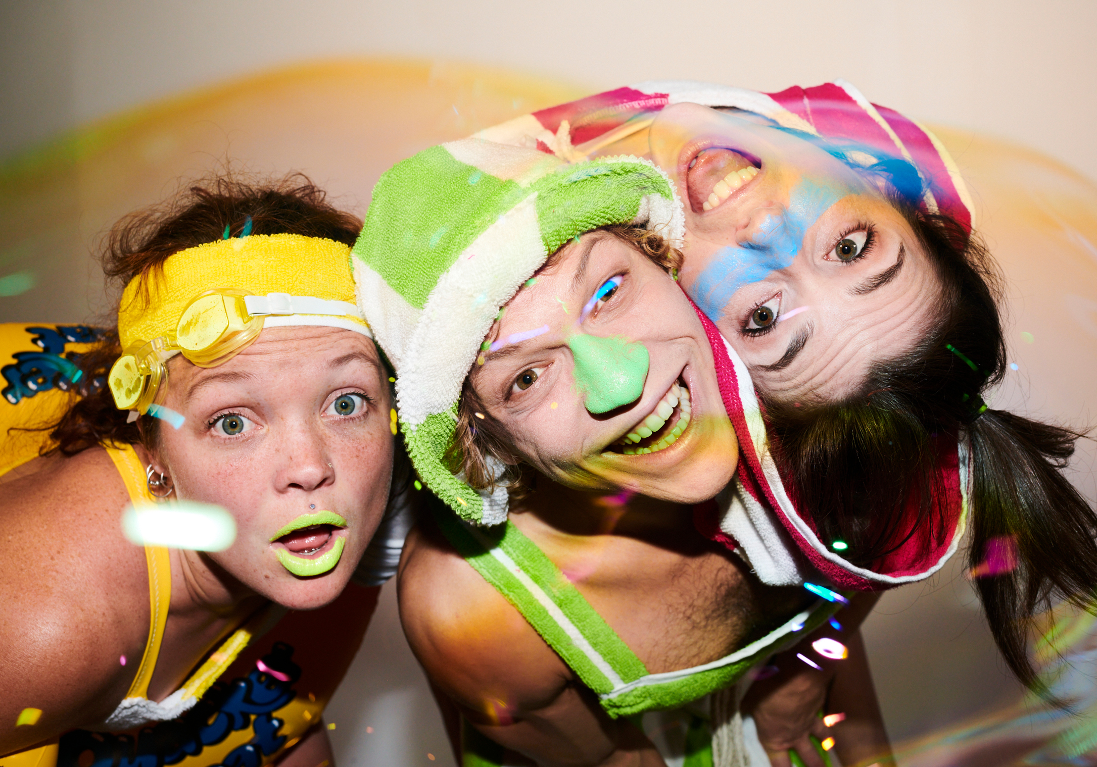 Manubrium Circus Theatre: Towel You What!? gallery image