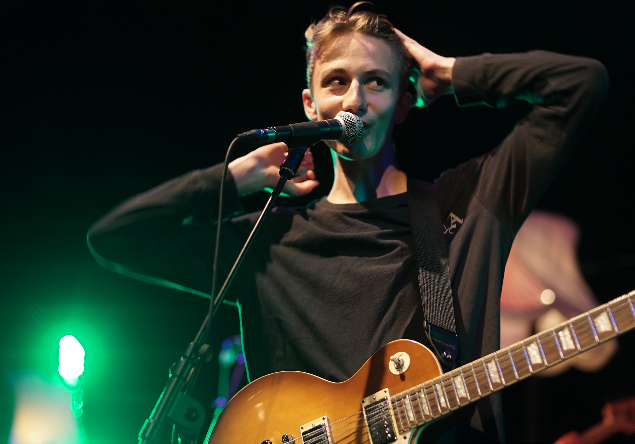 Max Earnshaw: A poppin-rockin one-man-band returns to his hometown!  gallery image