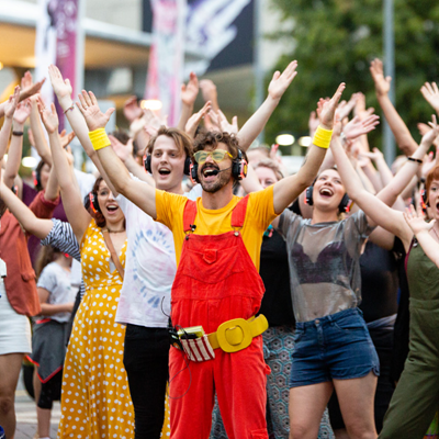 Guru Dudu's Silent Disco Walking Tours : A hilarious dance-walking tour of spontaneous flash-mob dancing through the streets of Christchurch.