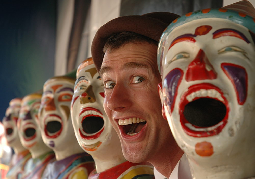 Fraser Hooper : An all-time festival favourite  - the funny man returns!  gallery image