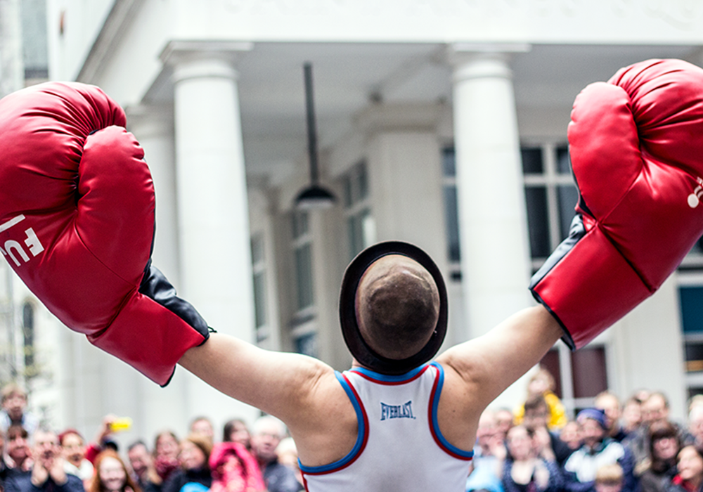 Fraser Hooper : An all-time festival favourite  - the funny man returns!  gallery image